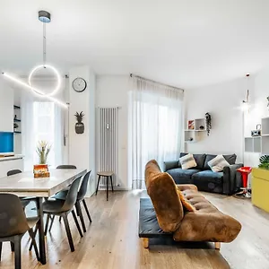  Apartment Cozy San Siro-duomo Netflix & Design Italy